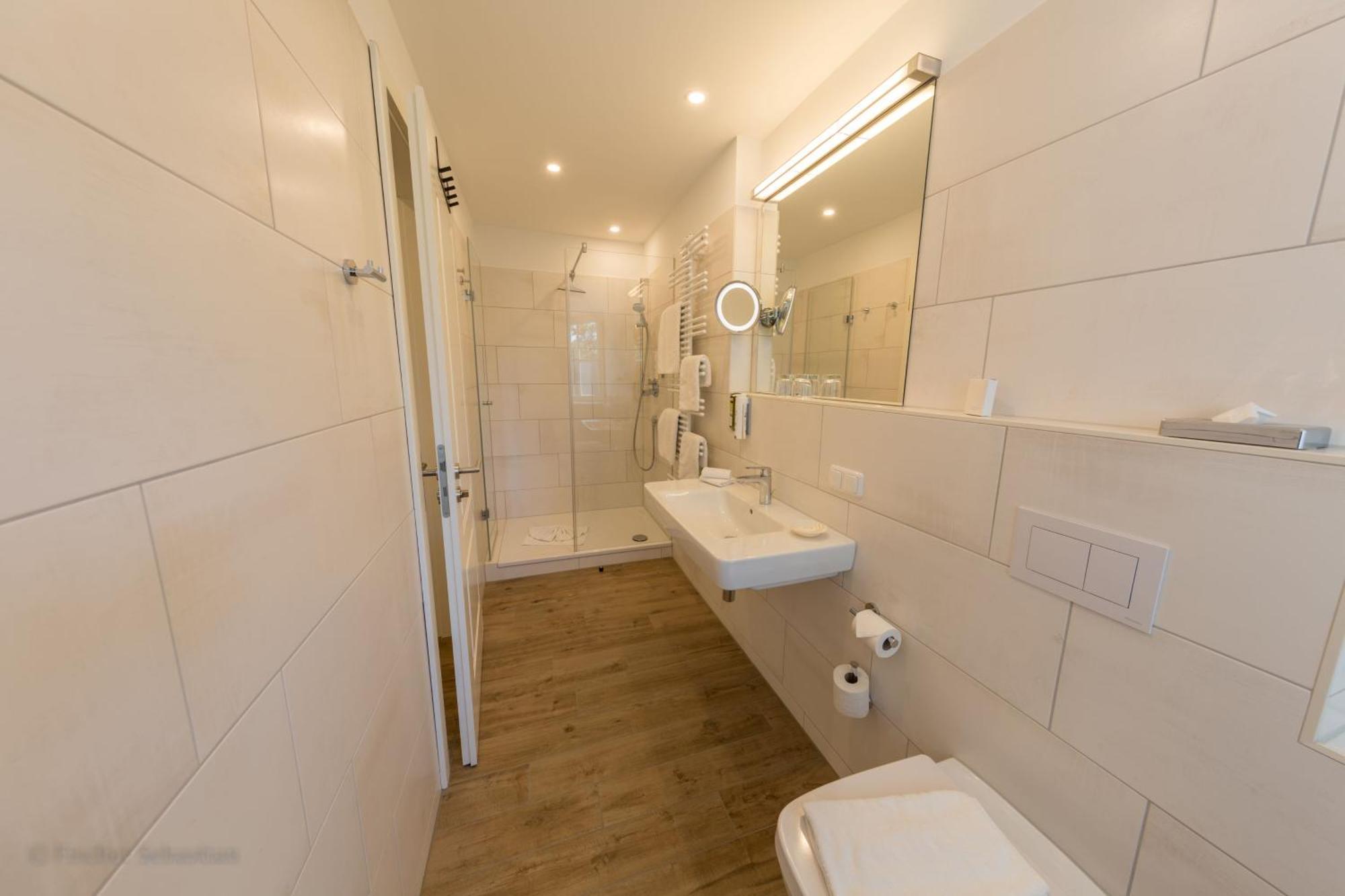 Gaestehaus Bergfalke Ahrenshoop Kamer foto